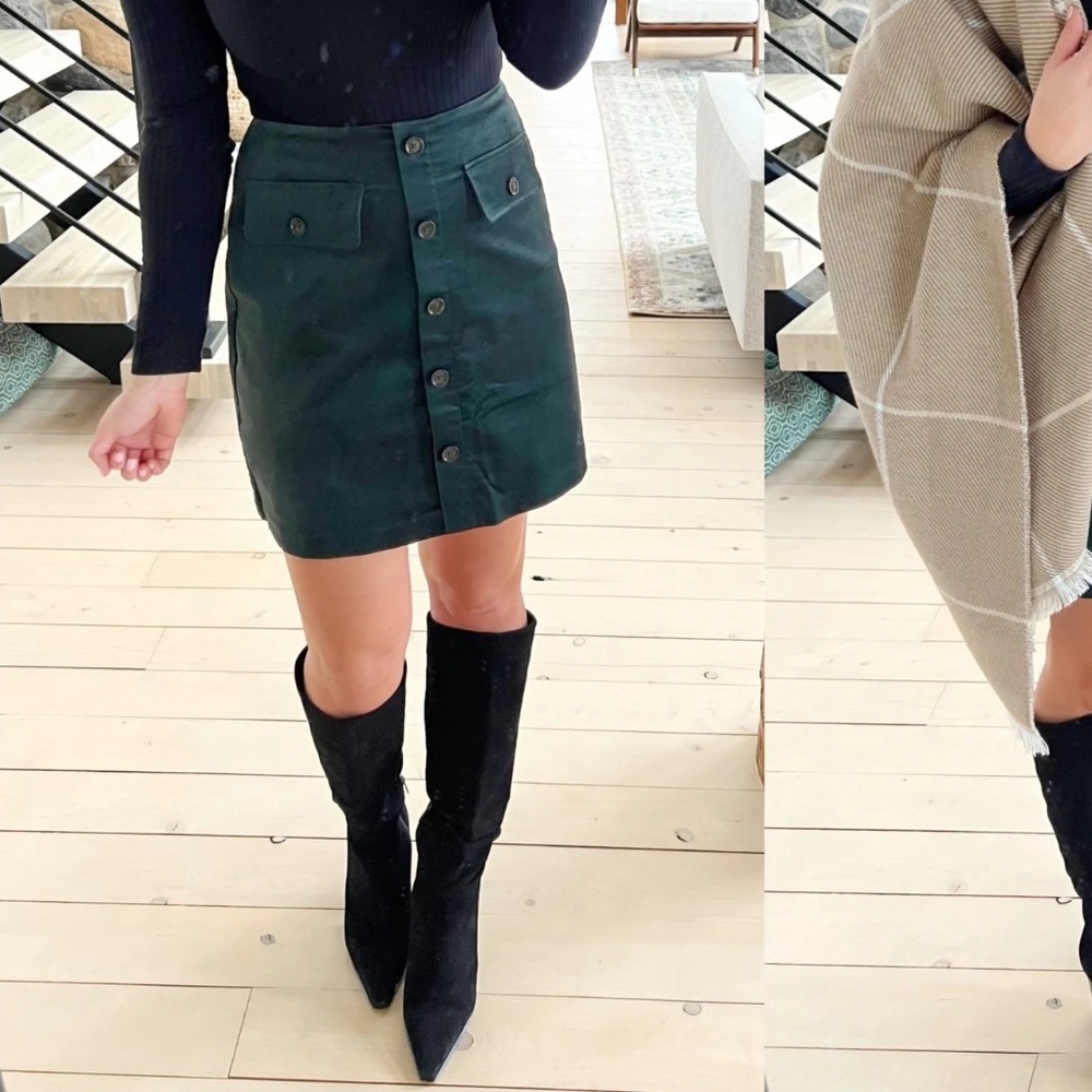 NWT BR green velvet skirt 6